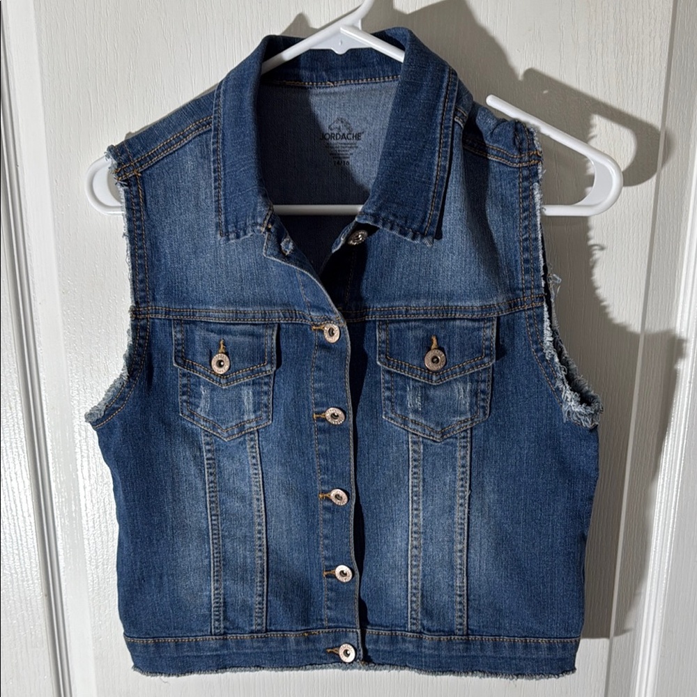 Jordache Blue Denim Vest: SIZE 14/16. EXCELLENT CONDITION